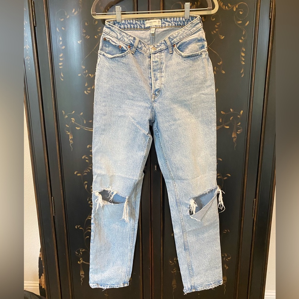 Abercrombie Dad high rise curve love jeans